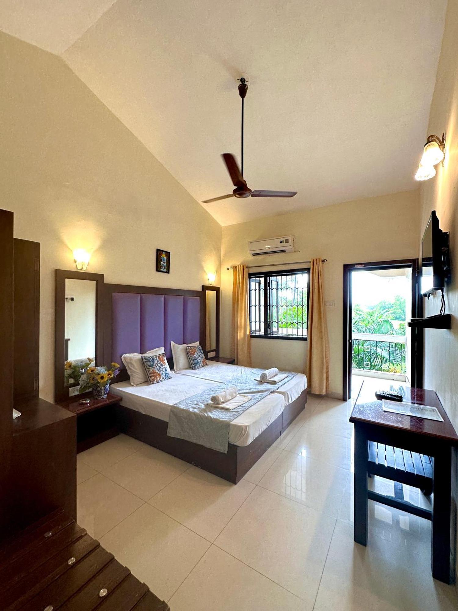 Hotel Riverside Baga Buitenkant foto