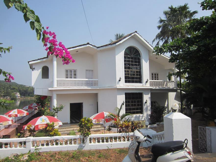 Hotel Riverside Baga Buitenkant foto