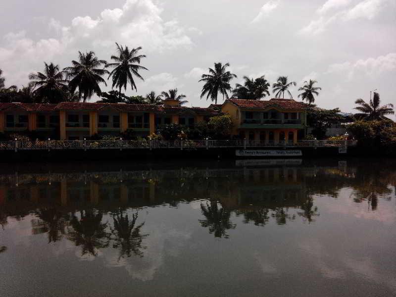 Hotel Riverside Baga Buitenkant foto
