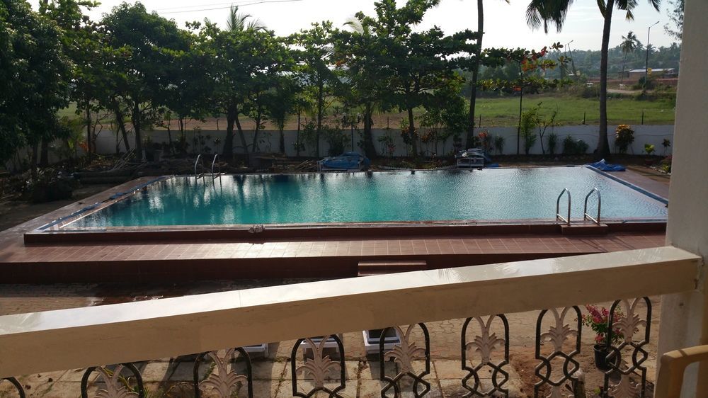 Hotel Riverside Baga Buitenkant foto